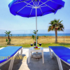Отель Blue - Beach Front Spectacular Villa Sleeps 10, фото 18