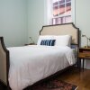 Отель Stunning Back Bay Suites by Sonder в Бостоне
