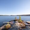 Отель Blueberry Point A Classic Lake Joseph family cottage on a 900 ft peninsula, фото 13