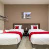 Отель RedDoorz Plus near Ronggowarsito Museum Semarang, фото 3