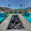 Отель Rooftop Pool, Views, Close to Shops & Dining 1131, фото 1