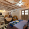 Отель Elegant 1 Bedroom Near San Pedro Church, фото 3