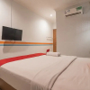 Отель RedDoorz near Nagoya Citywalk Batam, фото 2