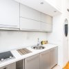 Отель Bright and Sunny Apartment in The City Center!, фото 5