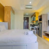 Отель Warm and Cozy Studio at Menteng Park Apartment, фото 5