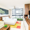 Отель New Chic Studio Space with Jungle Roof Pool & Lounge, фото 10