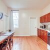 Отель Comfy Bayonne Townhome ~ 11 Mi to NYC Attractions, фото 12