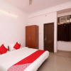 Отель OYO 255 Flagship Jankipuram University Campus, фото 3