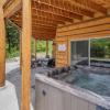 Отель Bearfoot Chalet 3 Bedroom Home by NW Comfy Cabins, фото 10