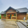 Отель Gatlinburg Cabin in the Clouds w/ Hot Tub & Views!, фото 18