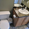 Отель Bright 2BR U/G parking LRT&Transit 1Min Walk, фото 9