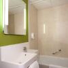 Отель B&B HOTEL Nîmes Ville Active (4558), фото 9