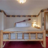 Отель Right at Home - Two Bedroom Cabin, фото 5