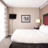 Отель DoubleTree by Hilton Hotel Raleigh Brownstone University, фото 24
