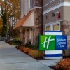 Отель Holiday Inn Express & Suites Seattle South - Tukwila, an IHG Hotel в Теквиле