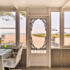 Отель Beachfront Connecticut Retreat w/ Views!, фото 7