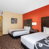 Отель La Quinta Inn & Suites by Wyndham Pecos, фото 7