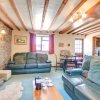 Отель Centrally Located Home Near the Gardens and Castle of West Wales, фото 6