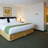 Отель Holiday Inn Express Hotel & Suites Oshkosh Stateroute 41, фото 3