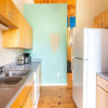 Отель ASK FOR Discount-2br Historic Brick Getaway Wifi, фото 7
