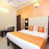 Отель OYO 12155 Hotel Awdesh Inn, фото 9