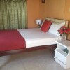 Отель 9 bed Villa Montego 10 Minute Walk to the Beach, фото 20
