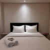 Отель Modern Studio Room at Gateway Ahmad Yani Cicadas Apartment, фото 5