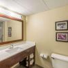 Отель Comfort Inn Charlotte Airport Uptown, фото 9