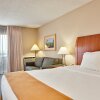 Отель Holiday Inn Express Hotel & Suites Ventura, an IHG Hotel, фото 3