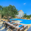 Отель Magnific Apartment in Murter With Bubble Bath, фото 9