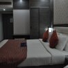 Отель OYO Premium Gwalior City Centre, фото 12