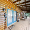 Отель Mountain Journey 2 Bedrooms 2 Bathrooms Cabin, фото 9