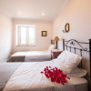 Отель Lovingly restored old villa, heated pool, garden, sea views | Quinta Girassol, фото 5