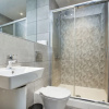 Отель Seven Stays Residences Slough - Luxury Apartments, фото 6
