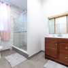 Отель Jersey City, 323 Summit Ave - 2 Br Apts, фото 6