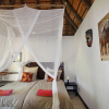 Отель Normann Safari Bush Lodge, фото 5