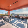 Отель Breakfast Included at Regatta Living 802, фото 17