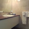 Отель North Bay Inn, фото 8