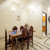 Отель OYO 14074 Home Serene 2BHK Barlowganj, фото 12