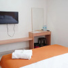 Отель UROOMS Tanah Abang, фото 3