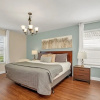 Отель Storey Lake 6 Bedroom Beautiful Hardwood Floors 7 Villa by Redawning, фото 6