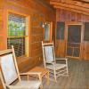 Отель Fever 1 Bedroom Cabin by RedAwning, фото 3