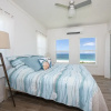 Отель Lavender Beach House 2 Bedroom Home, фото 19