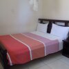 Отель Etana Motel в Кампале