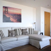 Отель Modern Apartment in Leith With Sea Views, фото 2