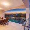Отель Amazing Home in Linardici With Wifi and 4 Bedrooms, фото 11