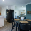 Отель Comfortable 3 BDR Family Home With Patio, фото 14