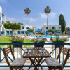 Отель Sea Breeze 1-Br Apt in Pyla, фото 8