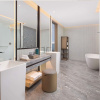 Отель DoubleTree by Hilton Kunming Airport, фото 7