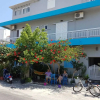 Отель Family run 2 bed Studio Apartment 1, фото 8
